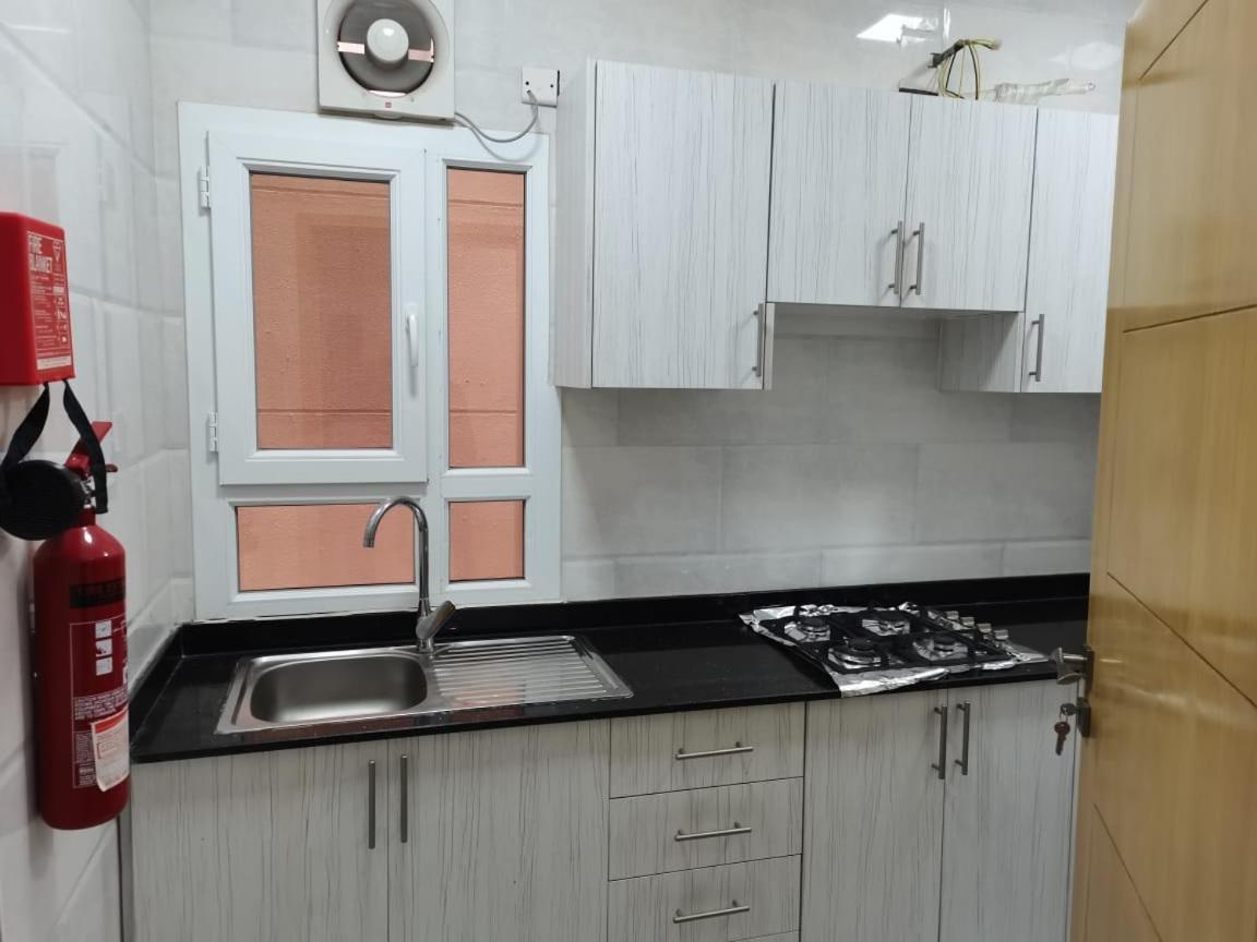Roza Hotel Apartments มัสกัต ภายนอก รูปภาพ